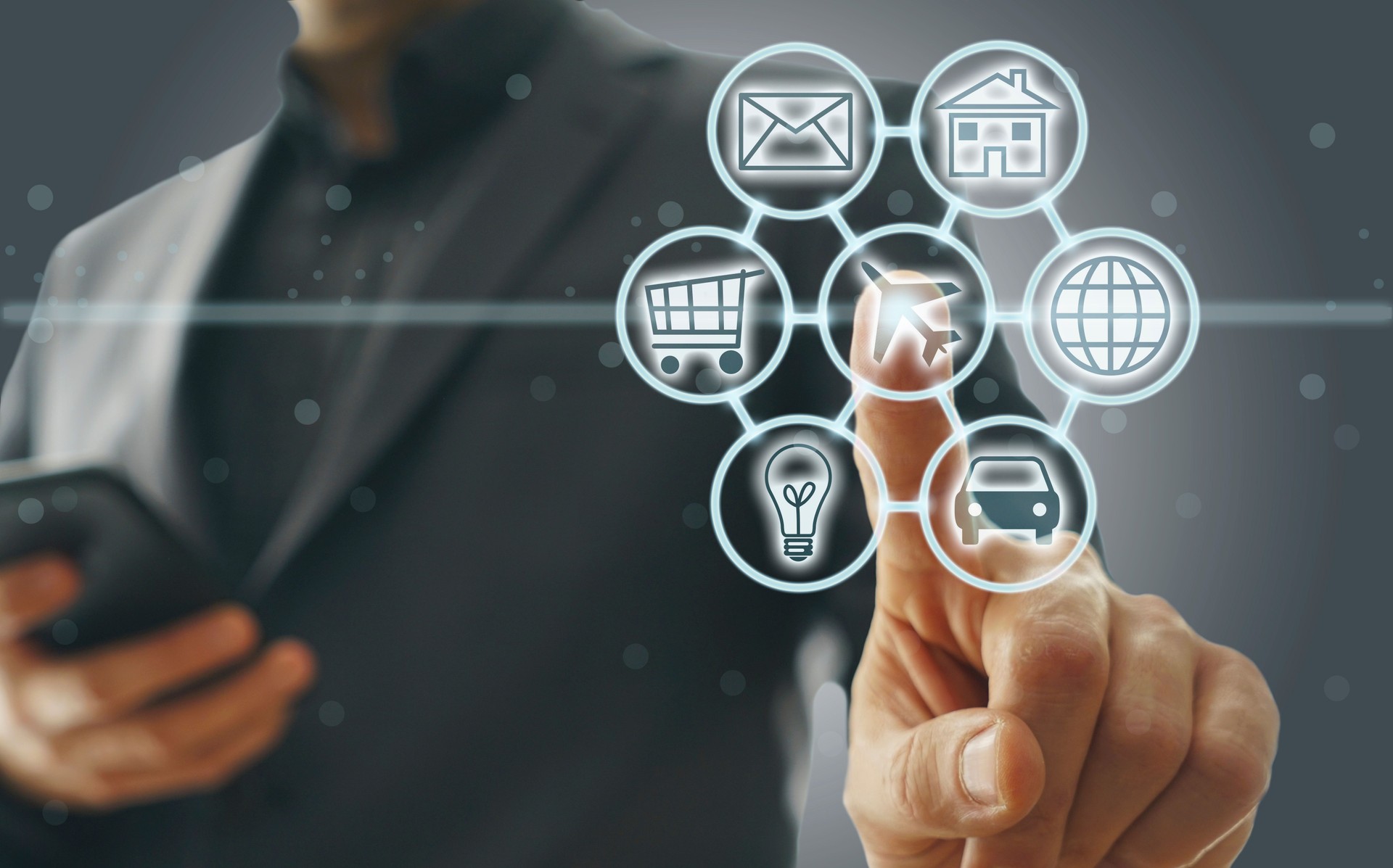Optimisation du moteur de recherche SEO marketing numérique via l'icône du réseau de communication omnicanal sur le développement d'applications logicielles et la technologie d'application mobile en ligne d'appareils intelligents